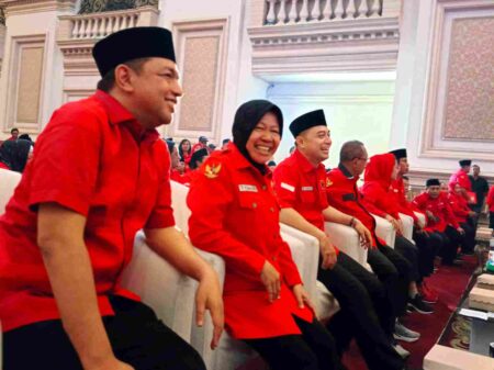 Risma Janjikan Sekolah Gratis untuk Pelajar SMA-SMK di Jatim