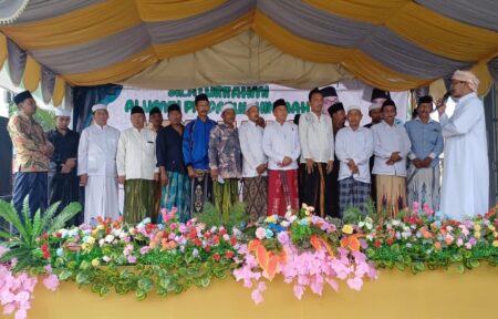 Alumni Pesantren Jumanis Deklarasi Dukung Paslon BERBAKTI di Pilkada Pamekasan foto