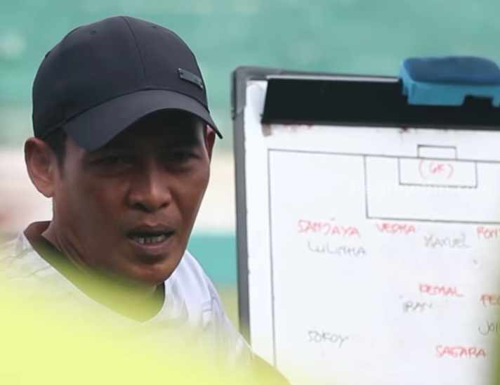 Karteker Madura United FC, Rakhmad Basuki.