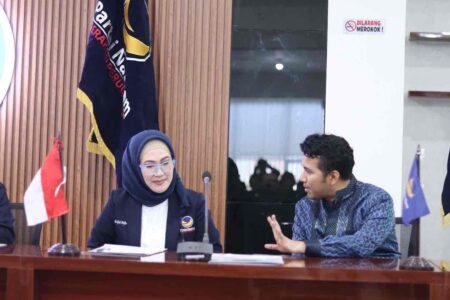 Forum Silaturahmi DPW NasDem Jatim Tegaskan Dukungan untuk Khofifah-Emil Forum Silaturahmi DPW NasDem Jatim Tegaskan Dukungan Bagi Khofifah-Emil
