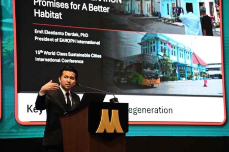 Jadi Keynote Speaker di Kuala Lumpur, Emil Dardak Bicara Masa Depan Kota