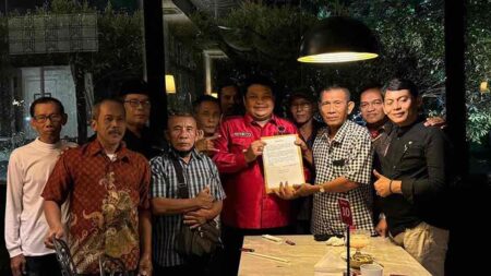 Banteng Lawas Surabaya Deklarasi Menangkan Eri-Armuji dan Risma-Gus Hans Puluhan kader senior PDI Perjuangan Kota Surabaya