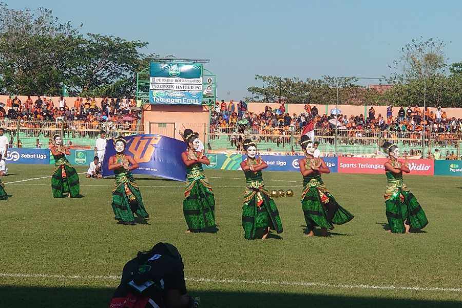 Pembukaan kompetisi Pegadaian Liga 2 musim 2024-2025 di Stadion Letjend H Soedirman Bojonegoro.