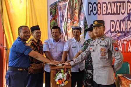 Dinas Damkarmat Bojonegoro Buka Dua Pos Bantu Pemadam Kebakaran