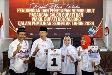 Dapat Nomor Urut 1 Pilkada Bojonegoro, Teguh-Farida: Angka Baik Tanda Kemenangan