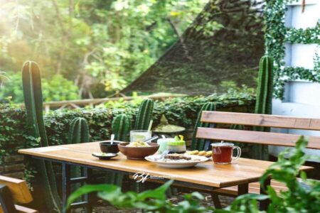5 Rekomendasi Kuliner di Kota Blitar, Restoran Full Makanan Berat hingga Camilan di Kafe Kekinian! Salah satu tempat kuliner kekinian dan aesthetic di Blitar. Akun Instagram @warungbonjati.
