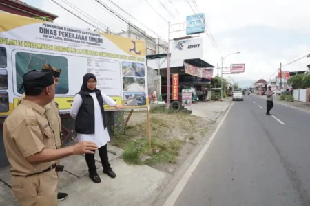 Bupati Banyuwangi Sidak Pembangunan Sejumlah Ruas Jalan