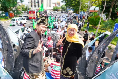 Unggul di Survei, Pengamat: Khofifah-Emil Sulit Terkejar foto berita jatim