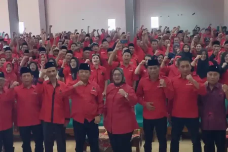 Gandeng Gus Iqdam di Blitar, PDIP Tegak Lurus Menangkan Risma foto berita jatim