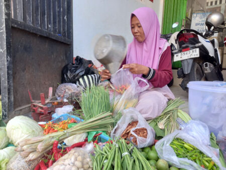 Pasar Sumenep, Harga Cabai Merosot, Bawang Merah Meroket