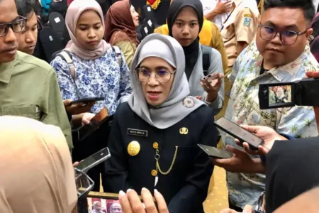 Kadinsos Jatim Restu Novi Jabat Pjs Wali Kota Surabaya foto berita jatim