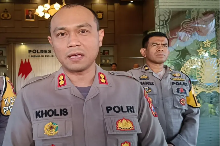 Putu Kholis Aryana