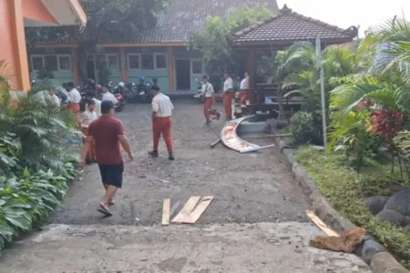 Belasan Rumah dan Fasum di Magetan Rusak Diterjang Angin Kencang