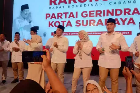 Rakorcab Partai Gerindra Kota Surabaya di salah satu hotel kawasan Gubeng. [Rahardi/Beritajatim.com]