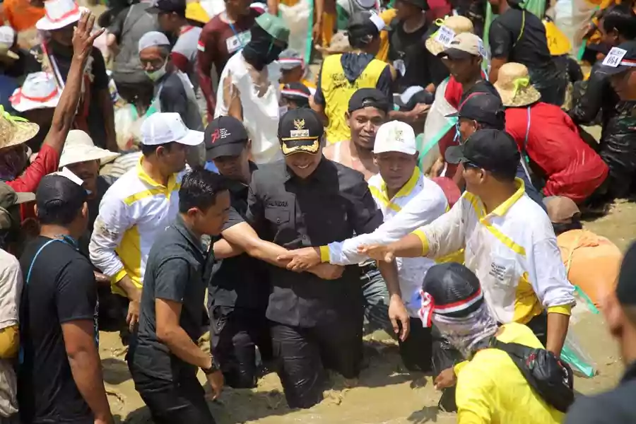 Festival Gogo Ikan di Desa Sandingrowo, Kecamatan Soko, Kabupaten Tuban.