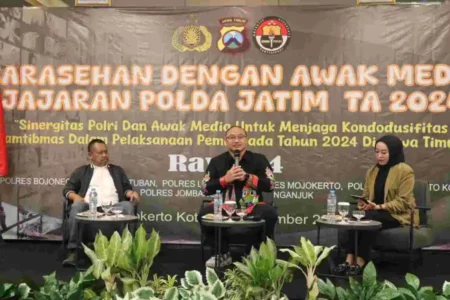 Humas Polda Jatim Gelar Sarasehan dengan Media Rayon 4 di Mojokerto foto berita jatim