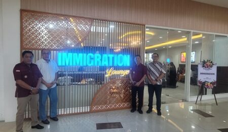 Urus Paspor Senyaman Ini di ‘Immigration Lounge’ foto beritajatim