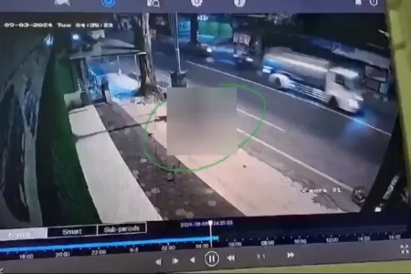 Tabrak Penyangga PJU, Pengendara Motor di Mojokerto Meninggal foto berita jatim