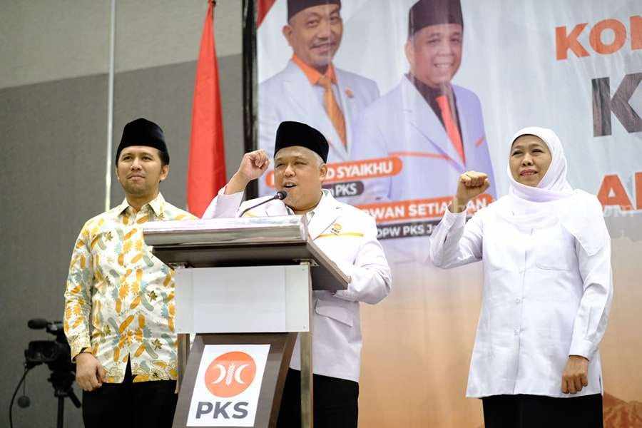 Ketua DPW PKS Jatim, Kang Irwan bersama Khofifah-Emil