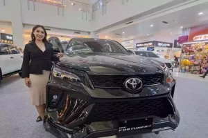 Baru Dilaunching, 10 New Fortuner GR Ludes Dipesan di Kota Malang Launching New Fortuner GR di Kota Malang.