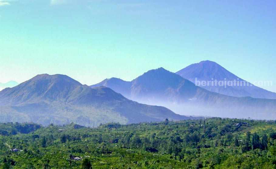 5 Pendakian Gunung Seru di Jawa Timur, Rekomendasi Destinasi Asyik Bagi yang Hobi Mendaki