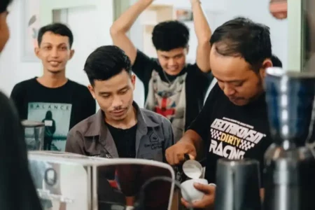 Pemkab Blitar Manfaatkan DBHCHT Rp1,5 M Gelar Pelatihan Barista foto berita jatim