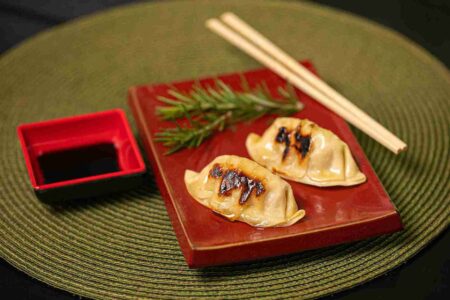 4 Resep Gyoza yang Mudah, Camilan Asal Jepang Memanjakan Lidah Gyoza sebagai cemilan yang lezat dari Jepang. (Lucio Panerai/pexels.com)