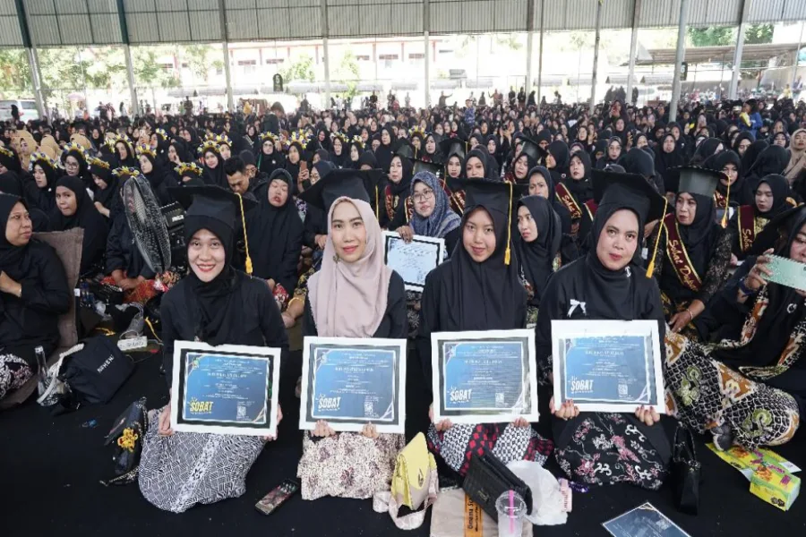 wisuda banyuwangi