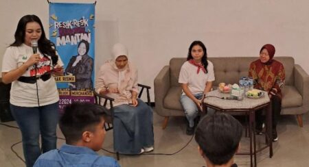 Risma Tanggapi Hasil Survei Pilgub Jatim 2024