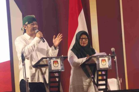 Debat Publik Pilbup Kediri, Deny Tampil Merakyat dan Rebut Hati Masyarakat