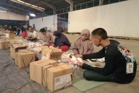 Pilkada Kabupaten Pasuruan 2024: KPU Mulai Pelipatan Surat Suara