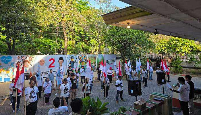 Puluhan Relawan Sedulur Rikho apel di Posko TPP Khofifah-Emil Jatim.