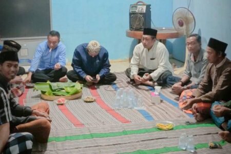 30 Hari Jelang Coblosan, Relawan Setyo Wahono-Nurul Azizah Doa Bersama