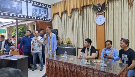 Ini Visi Misi Paslon 1 Pilwali Kota Malang,Wahyu Hidayat – Ali Muthohirin Paslon Wali saat bersama Ketua Umum DPP PSI Kaesang Pangarep di Kayutangan Heritage.