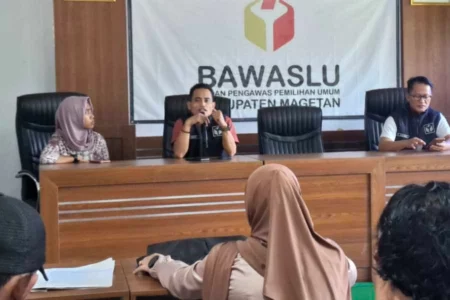 Bawaslu Magetan Gelar Rapat Persiapan Penggunaan Siwaslih 2024