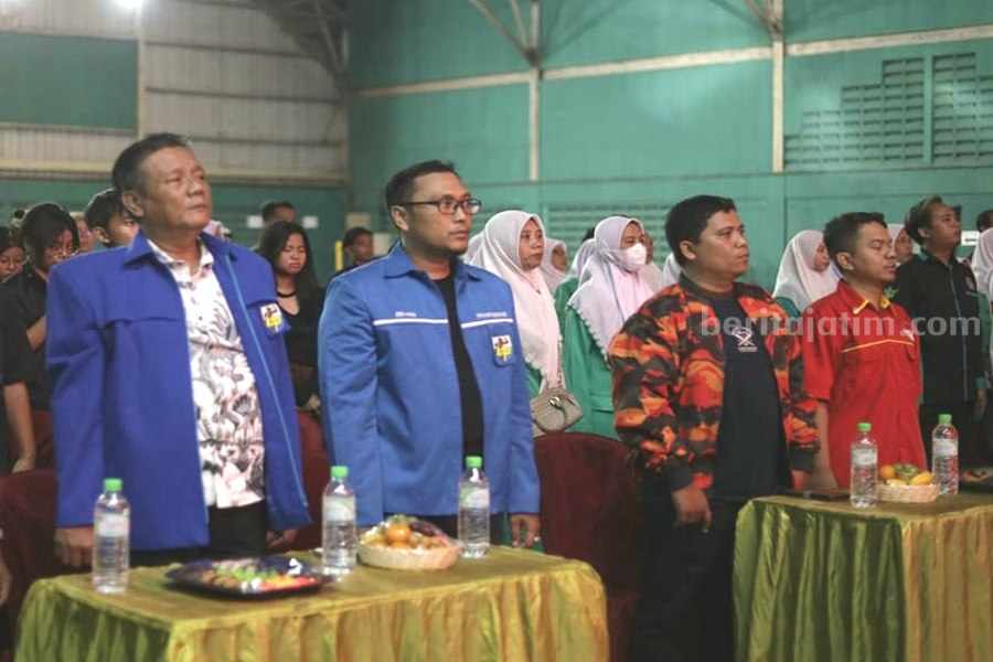 Kegiatan DPD Komite Nasional Pemuda Indonesia (KNPI) Sidoarjo di Gedung Tenis GOR Sidoarjo, Sabtu (26/10/2024) malam.