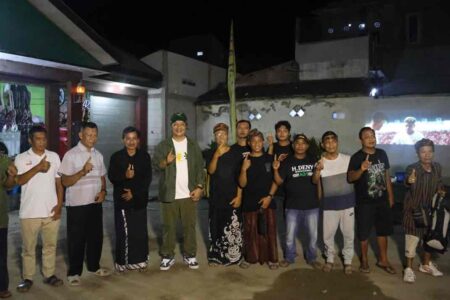 Nobar Timnas, Deny Widyanarko Komitmen Majukan Sepakbola di Kabupaten Kediri