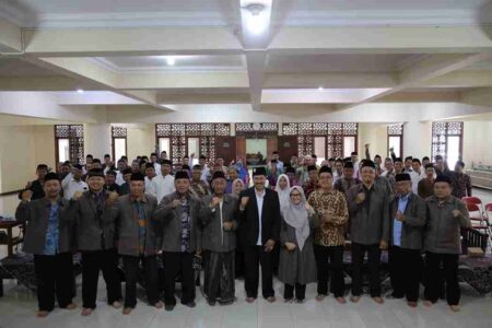 Pengurus Perwakilan Badan Wakaf Indonesia (BWI) Kota Kediri masa bakti 2023-2026 telah resmi dikukuhkan