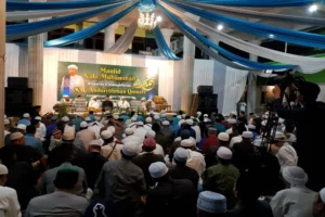 Doa Jemaah Ponpes Darul Falah, Berharap Abah Anton Menang di Pilwali Kota Malang