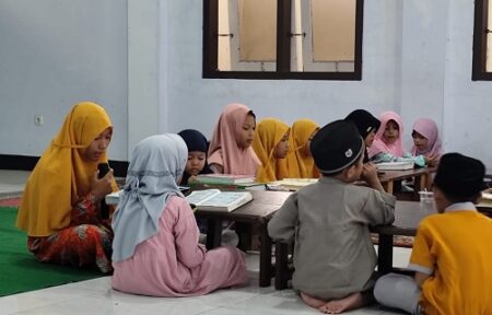 Kebijakan Pjs Bupati dan Sekda Jember Hambat Guru Ngaji Nikmati Insentif Saat Hari Santri