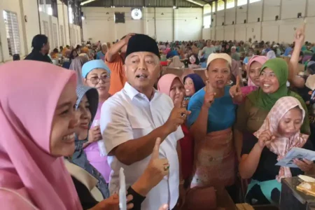 Buruh Pabrik Kopi dan Rokok Malang Dukung SALAF Menang Pilkada foto berita jatim