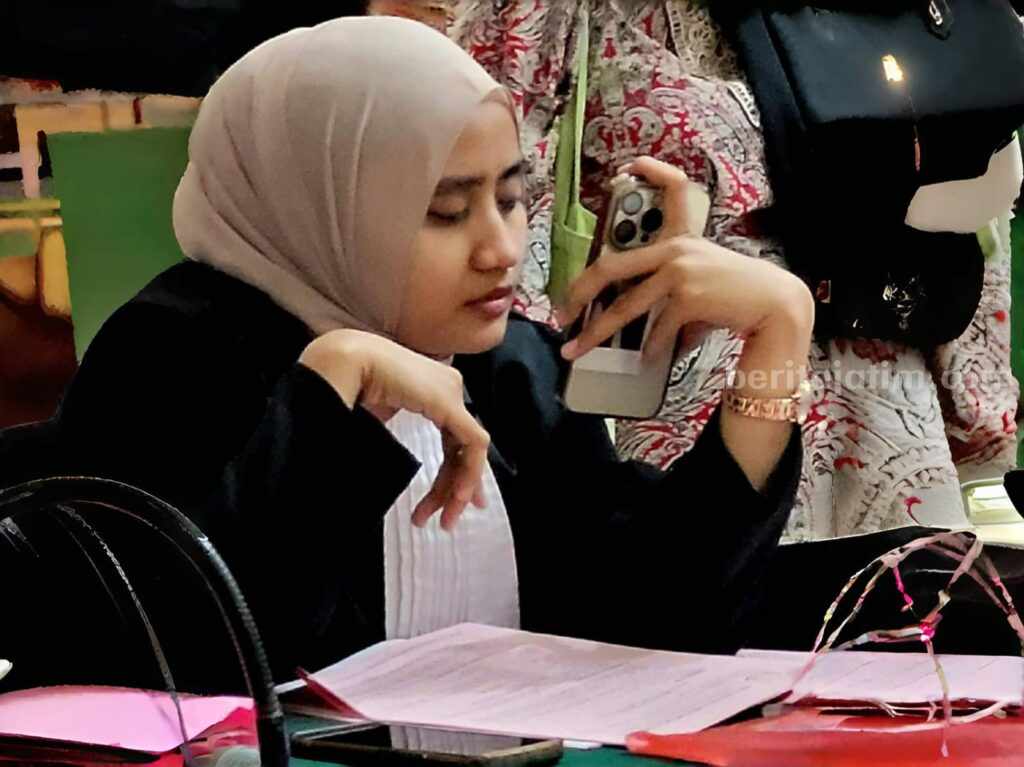 Jaksa Robiatul Adawiyah Menuntut 7 Bulan Terdakwa Pengeroyokan.