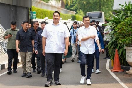 Menpora Dito Ariotedjo Dorong Wamenpora Taufik Hidayat Pantau Persiapan Olimpiade 2028