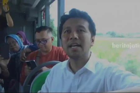 Pelemparan Batu di Bangkalan, Emil: Jangan Takut Naik Trans Jatim foto berita jatim