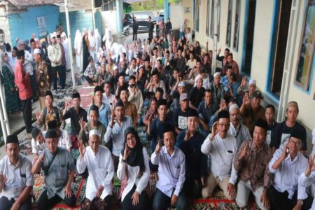 Alumni Pondok Situbondo Dukung Paslon Ipuk-Mujiono