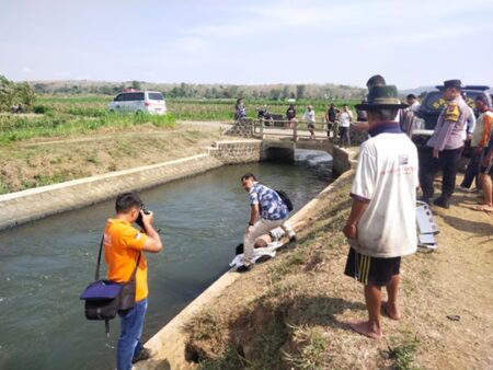 Ditemukan Tenggelam, Jasad Remaja di Blitar Terdapat Kejanggalan foto beritajatim