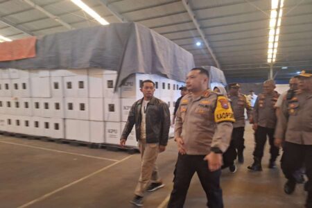 Kapolres Pasuruan Tinjau Gudang Logistik KPU, Pastikan Keamanan Pilkada Serentak Polres Pasuruan