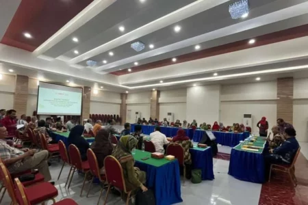 UM Surabaya Tetapkan Tiga Nama Calon Rektor 2024-2028, Siapa Saja? Rapat Senat penetapan calon rektor UM Surabaya periode 2024-2028.