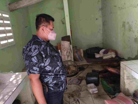 Tercium Bau Menyengat, Ternyata Sosok Membusuk di Gudang Pasar Rakyat Trowulan Mojokerto