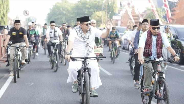 Pj Wali Kota Mojokerto, Moh Ali Kuncoro 'Nggowes Hari Santri'. [Foto : ist]